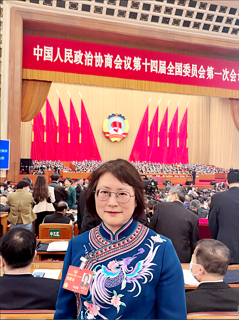 全國政協(xié)委員雷群芳：打破“數(shù)據(jù)圍墻”解決看病貴，將浙江經(jīng)驗(yàn)推向全國