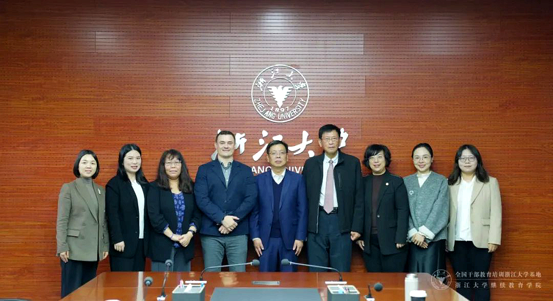 美國伊利諾伊大學厄巴納香檳校區（UIUC）來我院調研交流
