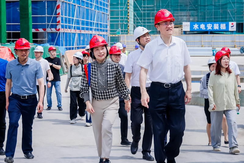 浙江大學黨委書記任少波深入紫金港校區在建工地開展現場調研