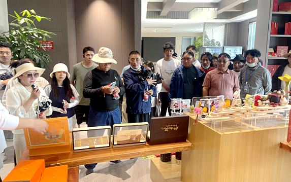 西藏革吉縣村（社區）干部暨后備干部專題培訓班在浙大開班